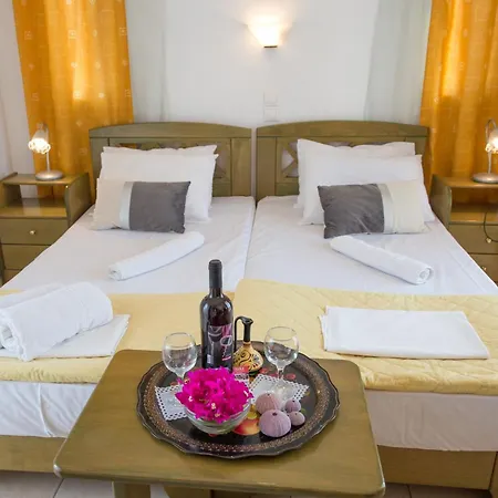 Avra Hotel *