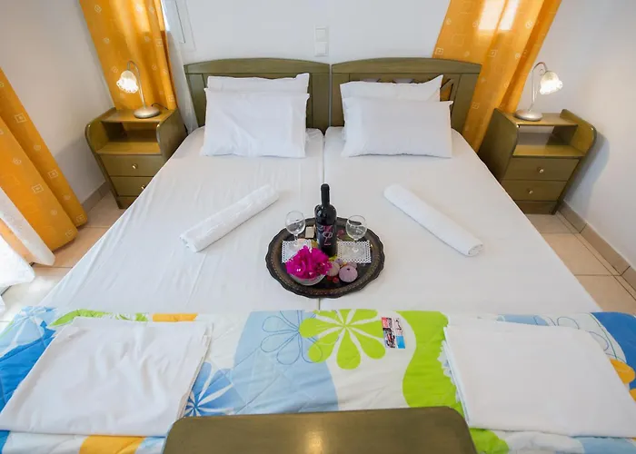 Avra Hotel *