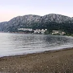 Avra