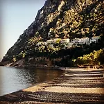 Avra Nea Epidavros