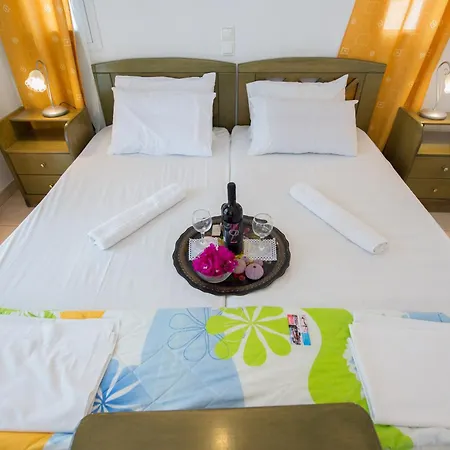 Avra Hotel *