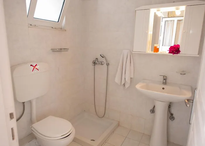 Avra * Nea Epidavros